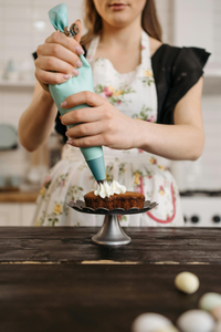 10/21/25 Cake Decorating 101 - HandsOn Cooking Class